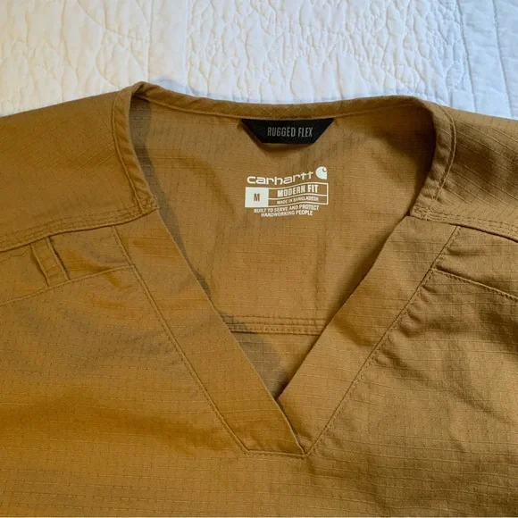 Carhartt Men's Modern Fit Rugged Flex Scrub Top size Medium brown tan - Picture 2 of 7